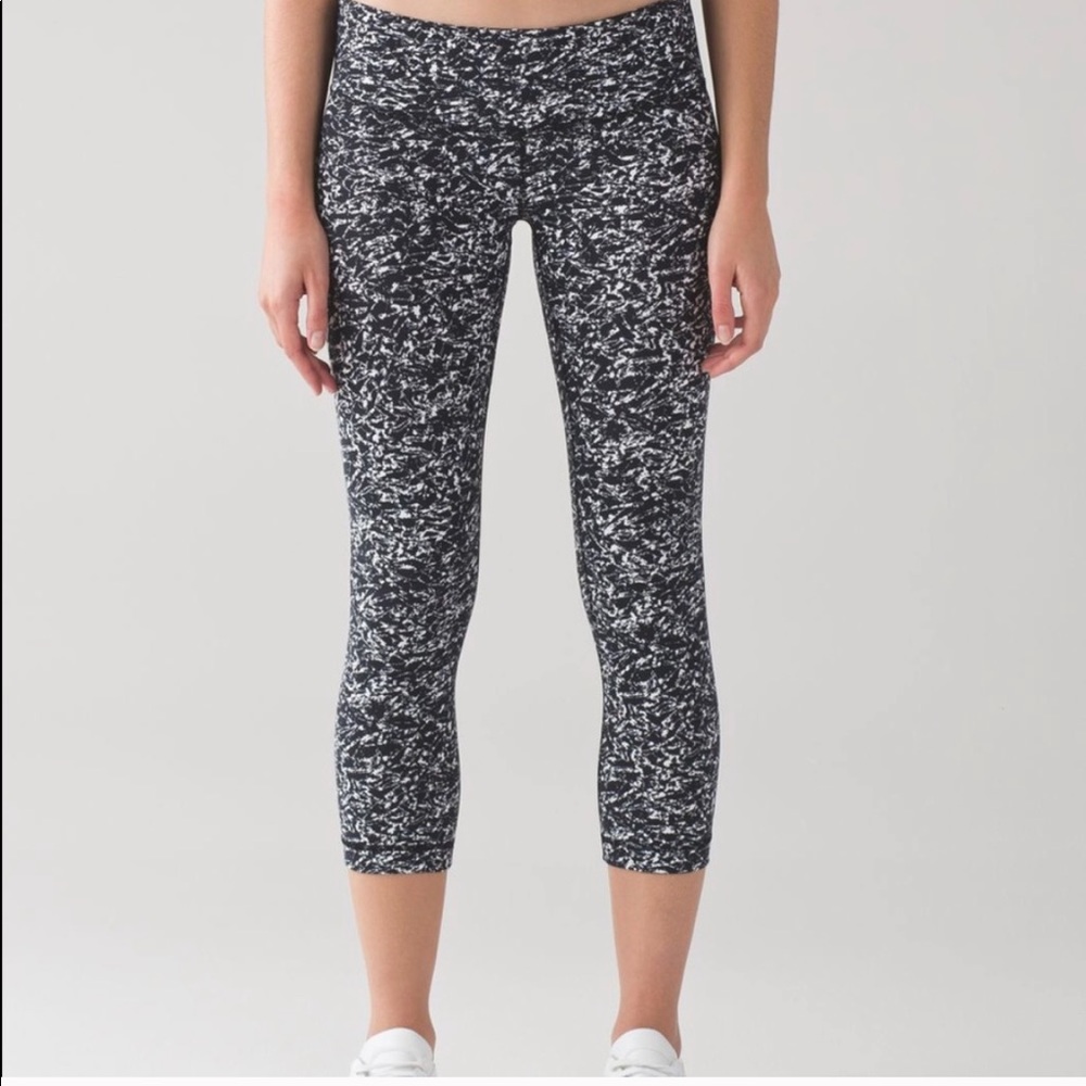 Lululemon Wunder Under Crop